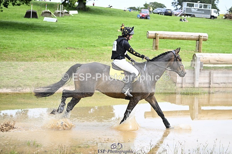 240803-135854-07379 - 211-Bethany_Hull-CARRICK_DIAMOND_OLIVER