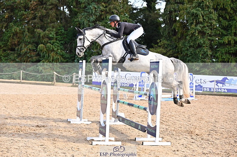 250817A-174710-05283 - Cls 24 Snr Foxhunter