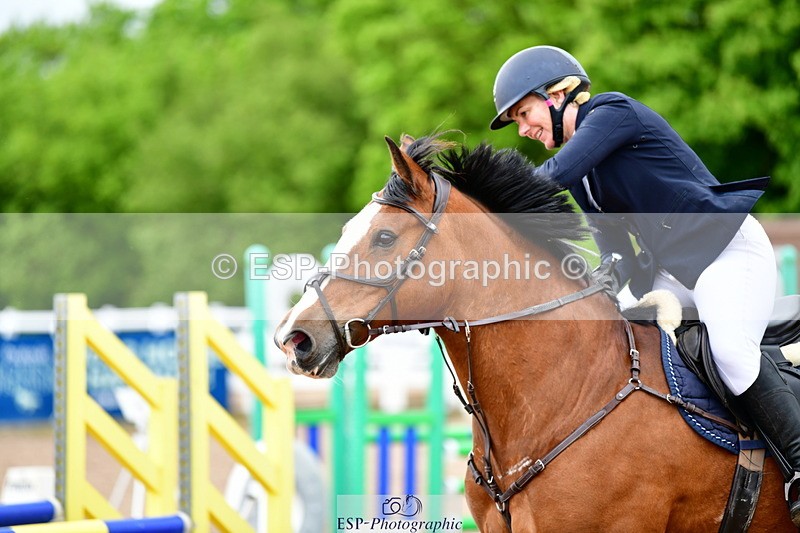 240526A-115212-07556 - Cls 31 85cm National Am Qualifier