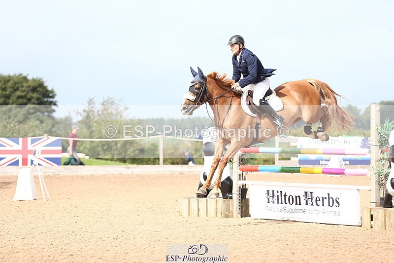 230812A-121149-08660 - Cls 32 Foxhunter