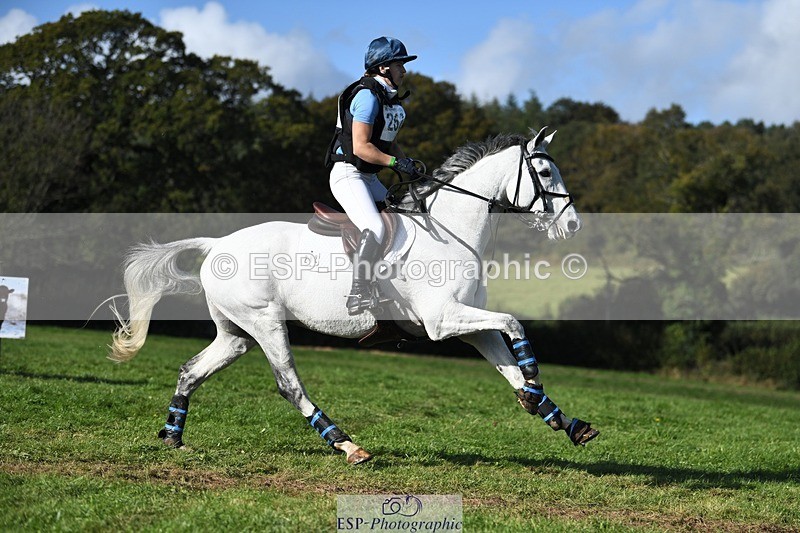 231022-115422-26299 - 262-GOOD.BOY.ALEX-Tara.Jefferies-XC