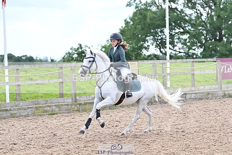 240628A-161813-01426 - Cls 5 Stepping Stones 128cm + 138cm