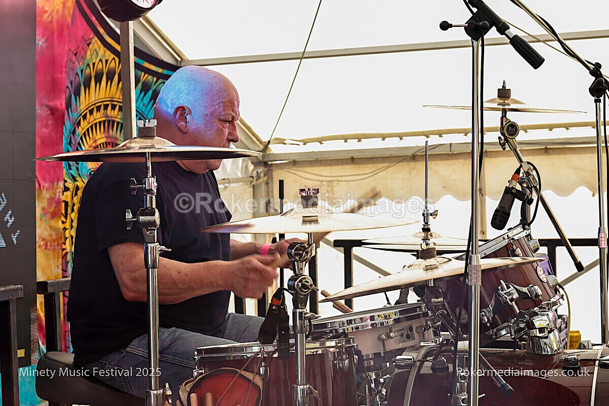 _MGL7327 - MINETY 2025