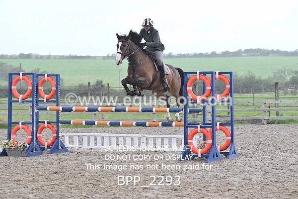 BPP_2293 - CLASS 4 Senior Newcomers/ 1.10m Open