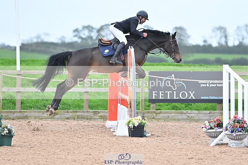 231013A-143331-02733 - Cls 9 Foxhunter & 1.20m Open