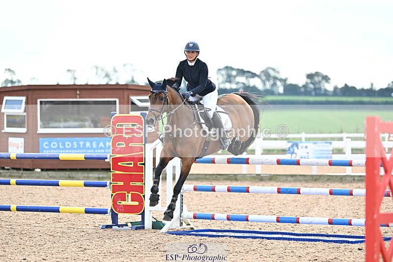 241004A-140619-02461 - Fri 11 1.10m amateur Quals