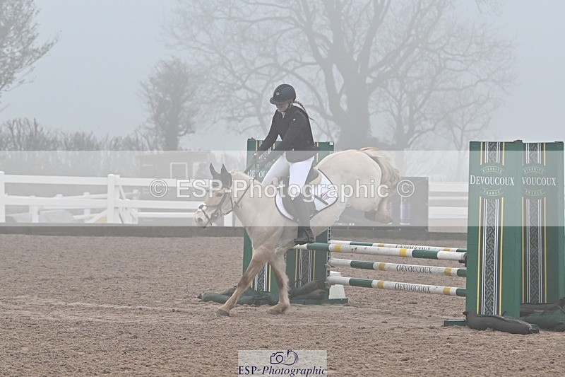 250208-094037-00043 - Cls 3 Pony Intro 70cm
