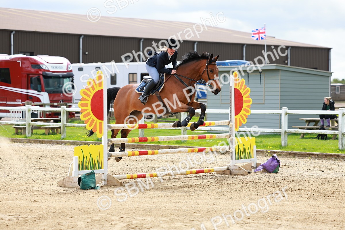 SBM_002338 - Class 10 - Senior Newcomers - 1.10m