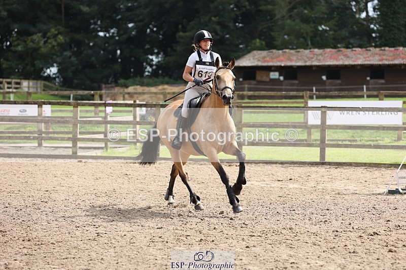 240804-152034-16416 - 619-Fiona_Lewis-BALLYANNY_BUTTONS