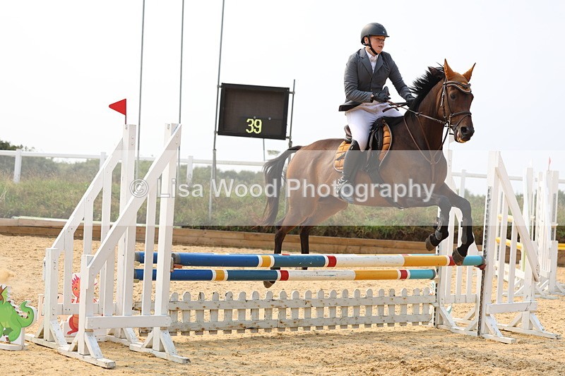 3E7A3007 - Class 12: Junior 80cm