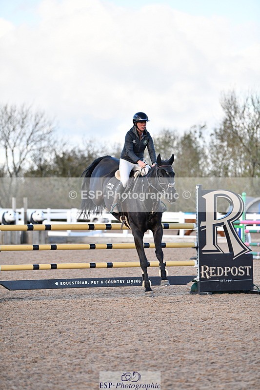 231110A-143917-00824 - Cls 6 Foxhunter & 1.20m Open