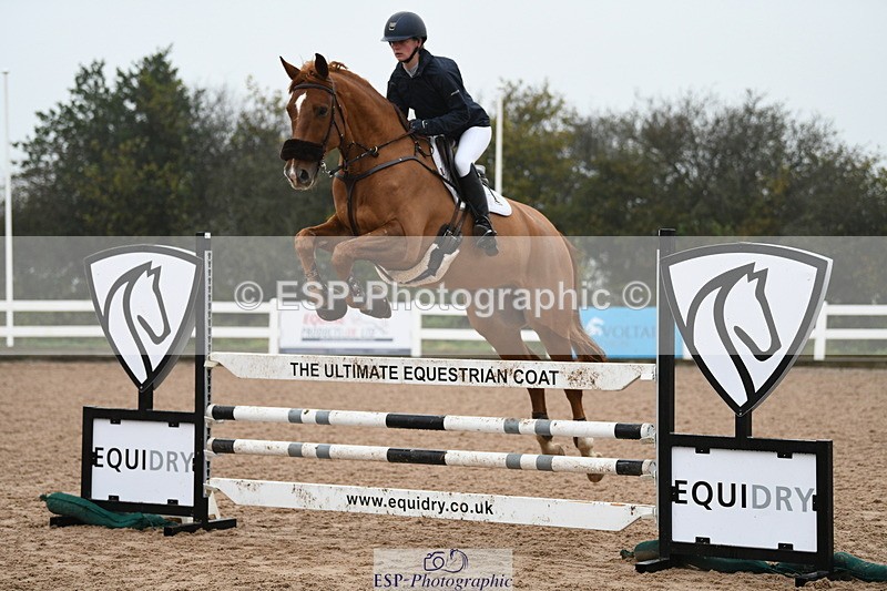 241103A-102023-07433 - SUN Cls 21 Snr Newcomers and 1.10m Open