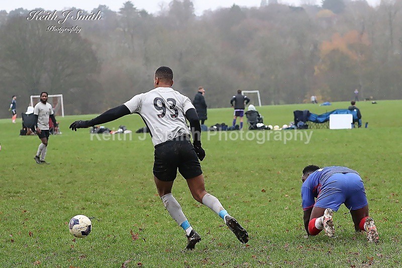 9KJS2801 - Pitch 1. AFC Spinney vs FC TEQ. 2025-12-07 Abington Park.