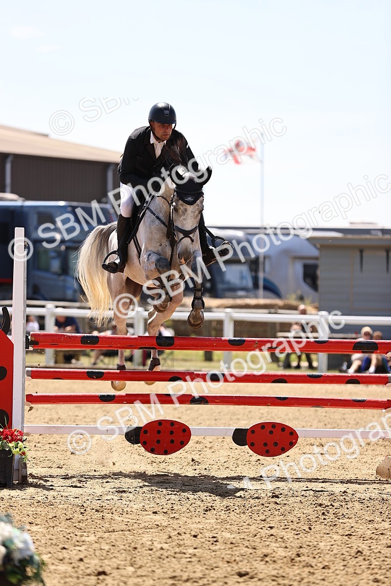 SBM_010102 - Class 9 - Senior Foxhunter - 1.20m Open