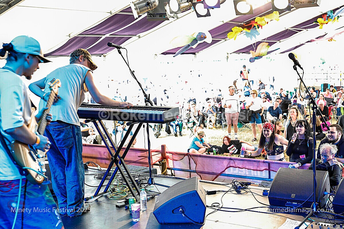 SATURDAY-238 - MINETY 2025