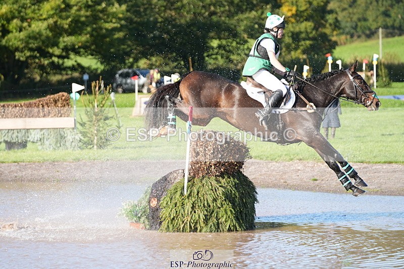 251024A-110803-07110 - A-012-Beth.Hobden