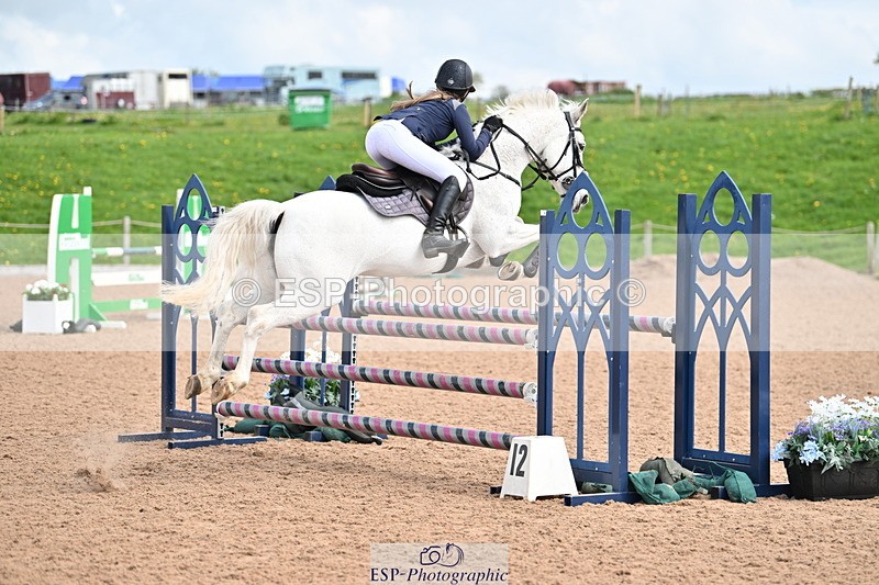 240506A-114101-08567 - Cls 4 Blue Chip Pony Newcomers & 1m Open