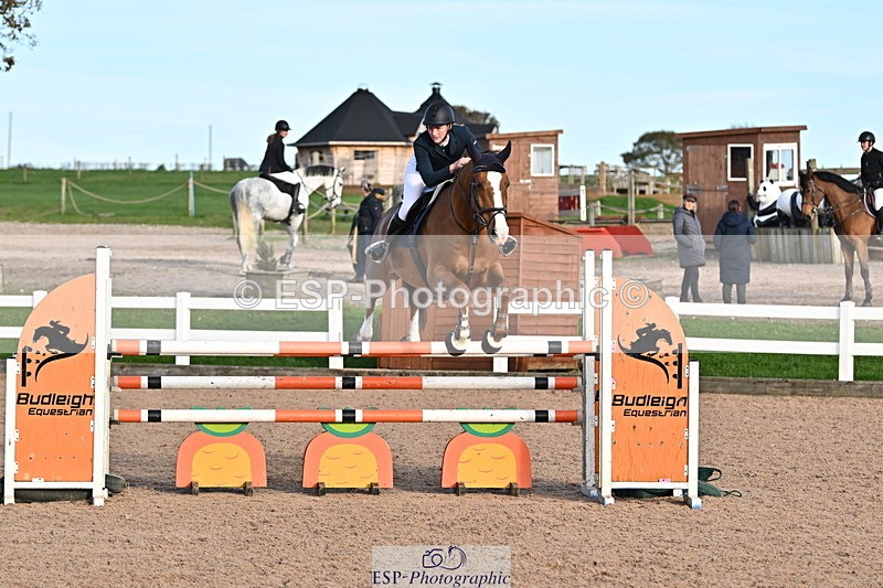 241113A-142229-00869 - Cls 05A&B Snr Fox & 1.20m Open