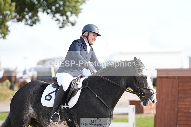 250906-105441-01576 - 061-christine.harrisonRed.Flair