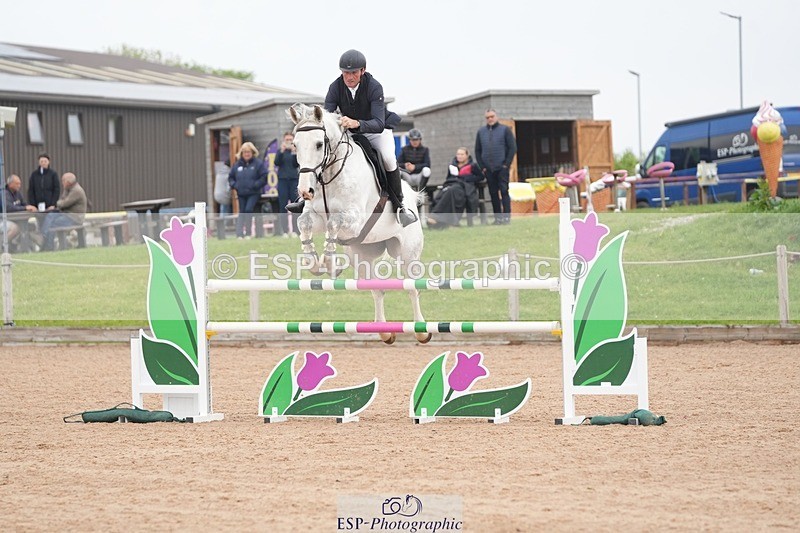 260508-091216-04537 - Cls 12 Snr Foxhunter