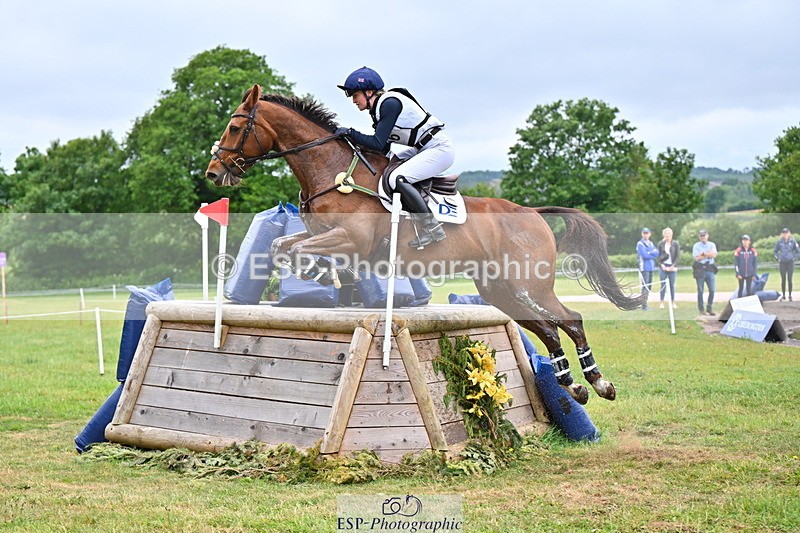 250524A-102206-08981 - A-056-Ivy.Fisher-BALIEF.DE.REVE