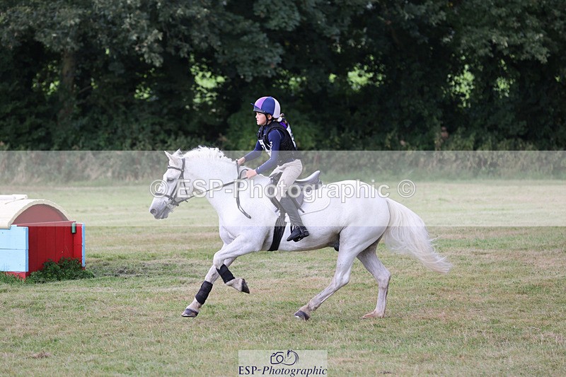 240825X-102923-31601 - 70cm XC 10.00 to 11.00