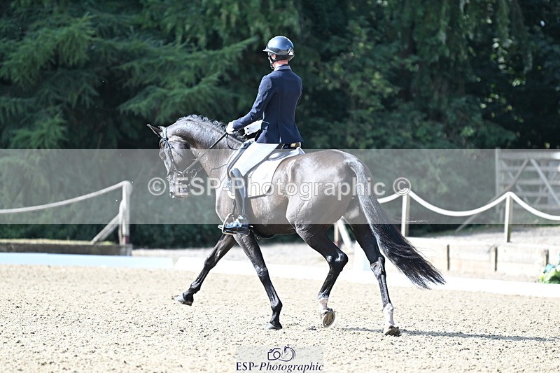 250810A-102543-05154 - 009-Ben.JamesClapton.Banks.Primadonna