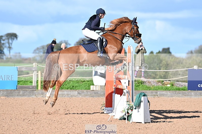 231014A-113641-04439 - Cls 18 Newcomers & 1.10m Open