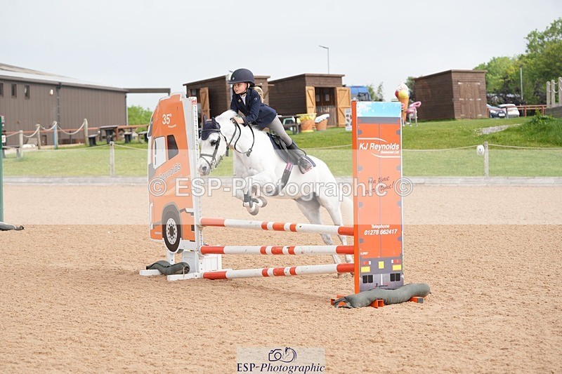 260523-100748-00040 - Cls 1 Pony Intro 70cm