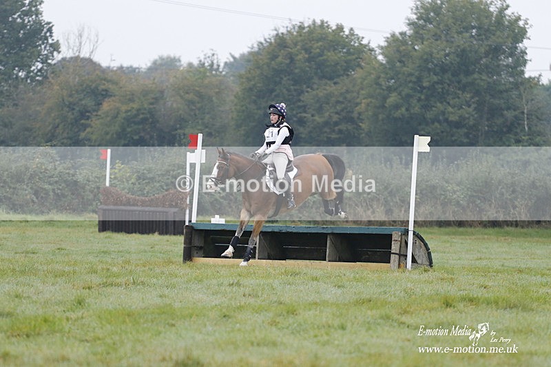 WWHT 171021 0495 - Novice Restricted (0.80m)  17/10/21