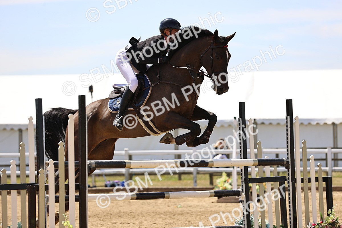 SBM_010172 - Class 9 - Senior Foxhunter - 1.20m Open