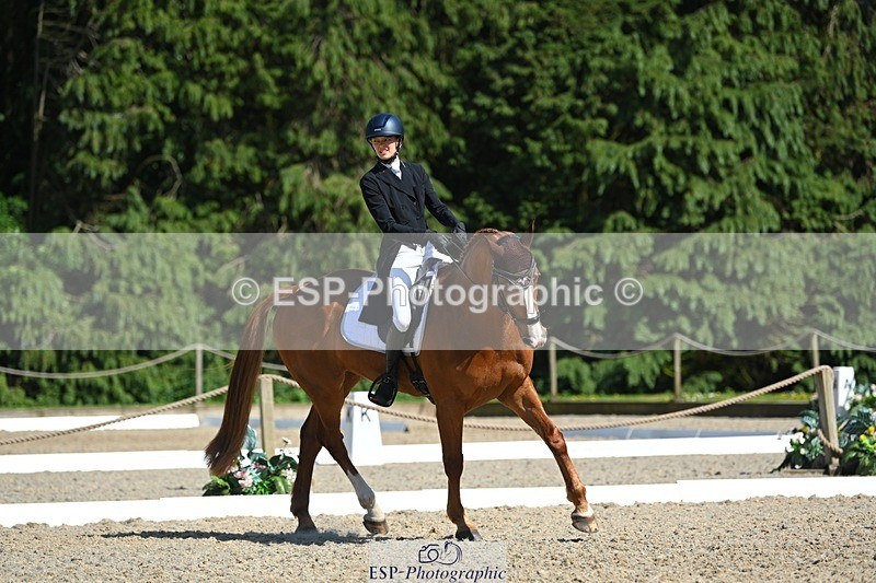 230526-155906-07230 - 252-LVS_MOVISTAR-Elizabeth_Barratt-WEDTrotUp+DR