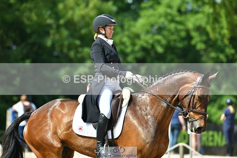 230525-103756-03938 - 414-L_E_B_LIAS_JEWEL-Jonelle_Price-DR