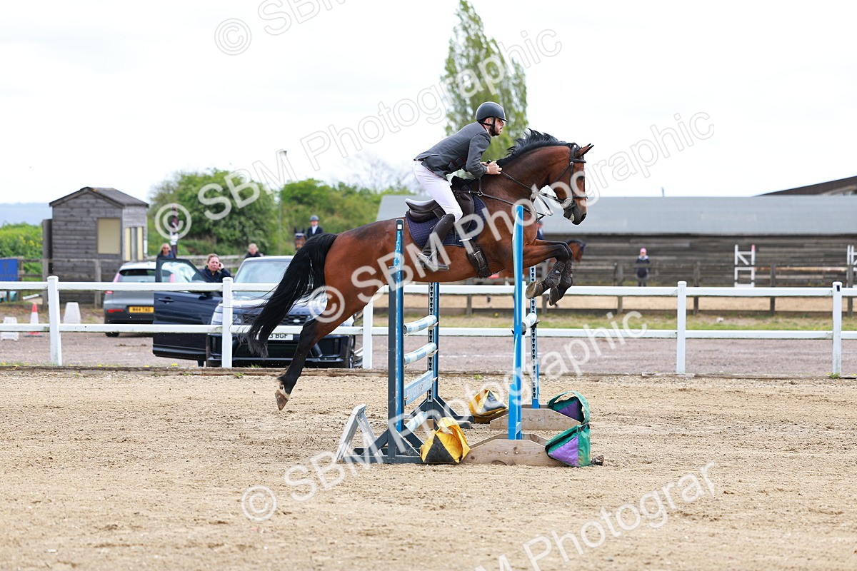SBM_002307 - Class 10 - Senior Newcomers - 1.10m