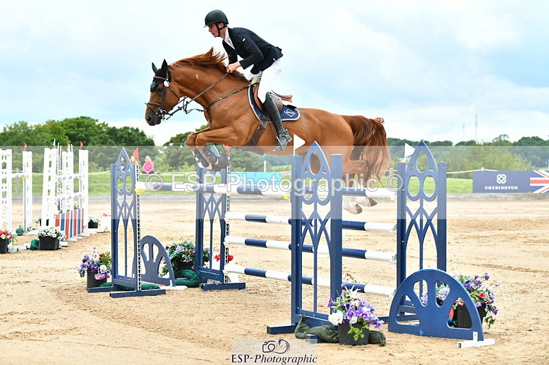 230720A-145907-03648 - Cls 9, 2 Star Big 1.40m Start to break