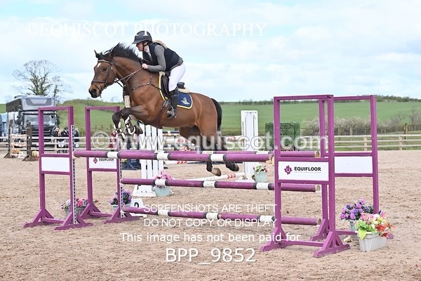 BPP_9852 - CLASS 18 SUN Ron Brady SporthorsesRHS