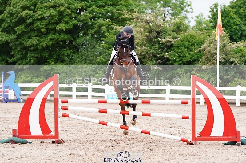 250524-112334-06383 - Cls 21 A&B Snr Disco & 1.00m Open