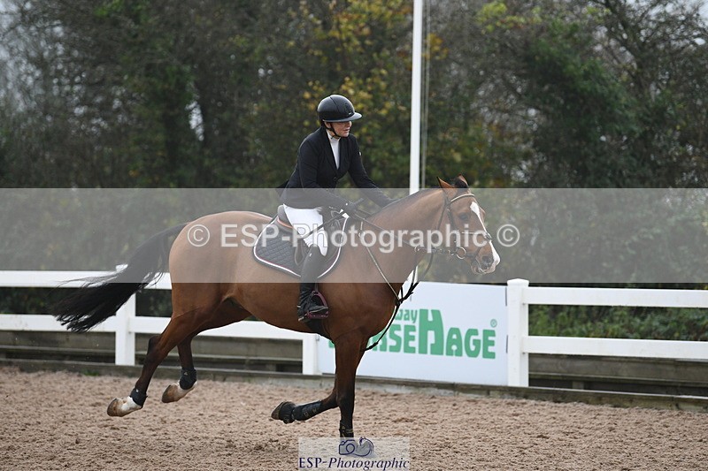 241103A-103742-07520 - SUN Cls 21 Snr Newcomers and 1.10m Open