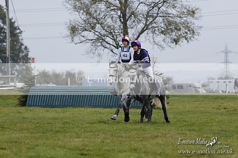 WWHT 181020 WWHT 181020 801 - WWEC Novice Pairs (0.80m) 18/10/20