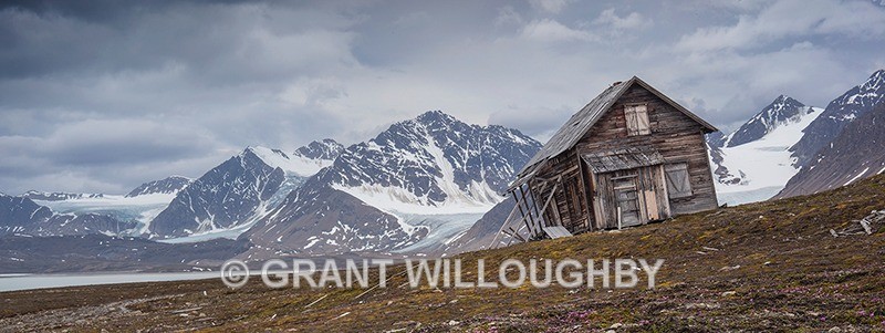 Old Trappers Hut - Arctic
