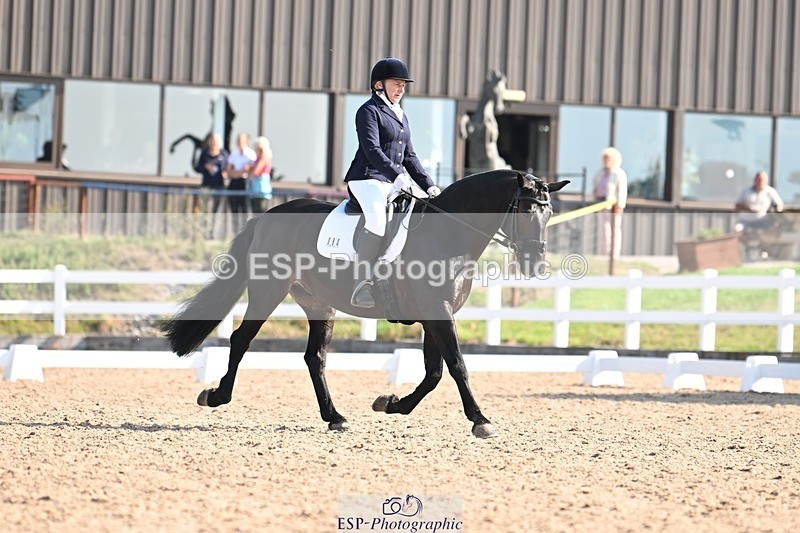 250816-093720-02939 - 084-Nicki.ReedWoodbank.Merlin