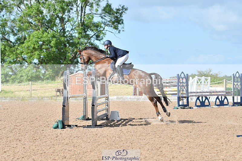 240609A-091921-03293 - Cls 15 Snr British Novice and 90cm Open