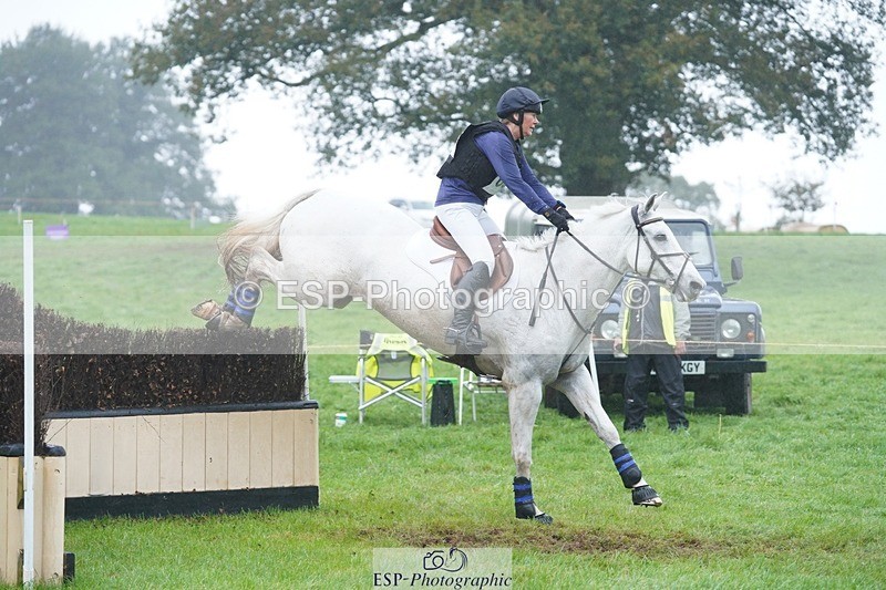 231021-105846-13947 - 651-RATHNAGREW.GREY.TEX-Nicola.Horsley-gubbins-SC+XC