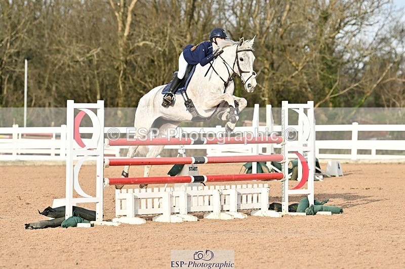 241208-132511-01774 - Cls 21 Newcomers and 1.10m Open