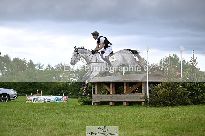 240526-124336-21782 - 404-DEERPAIRC_REVELRY-Max_Warburton