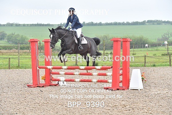 BPP_9390 - CLASS 32 MON Club/ Unaffiliated 70cms Open