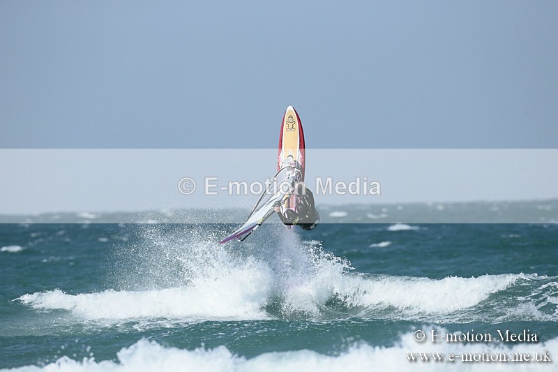 WS 020413-59 - Windsurfing
