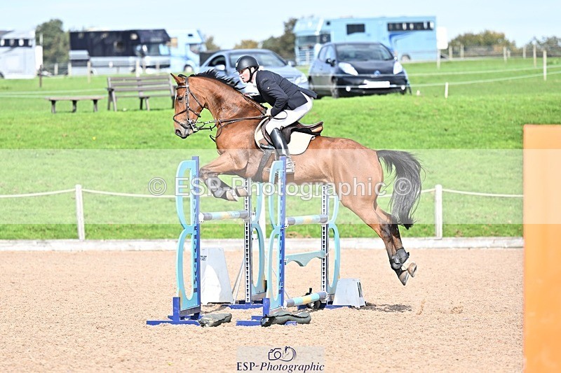 251001-142929-00470 - Cls 5 National 1.15m Members Cup