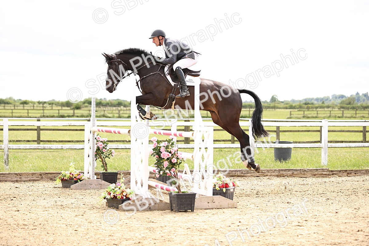 SBM_008109_Class 21 - Senior Foxhunter - 120m