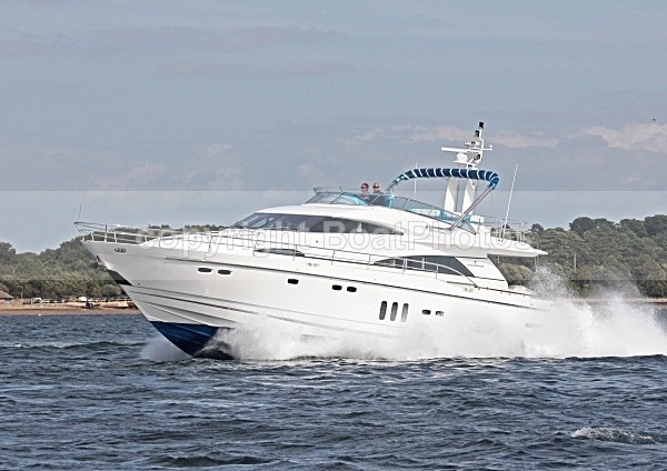 090802 FAIRLINE SQUADRON IMG_2742 - Flybridge Cruisers